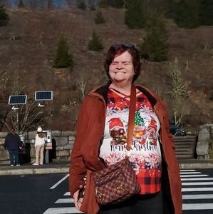 Meet your Posher, Mamie